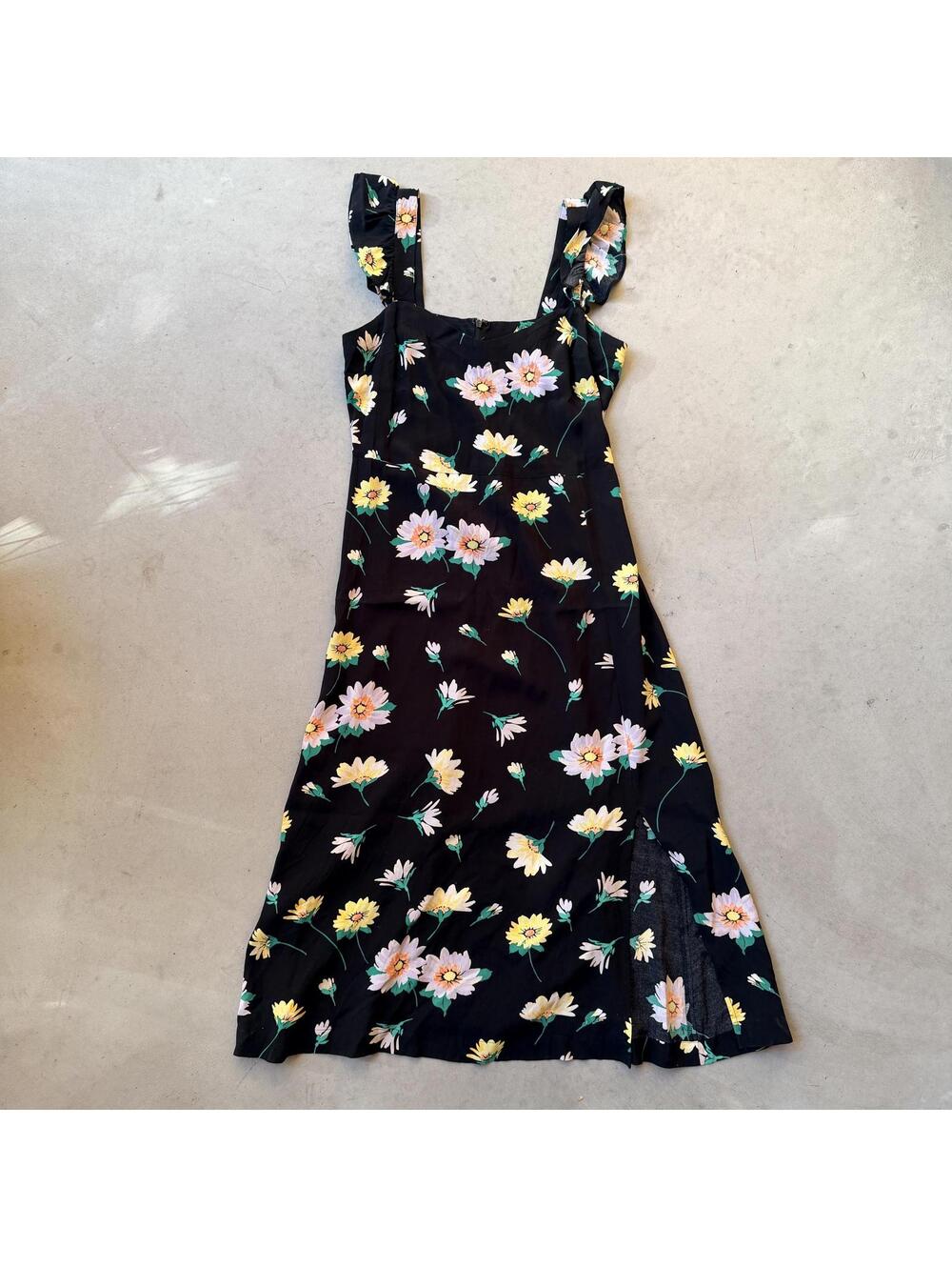 Fall Wedding Guest Dress LOFT Black Floral Midi Dress Ruffled Straps Skirt Slit